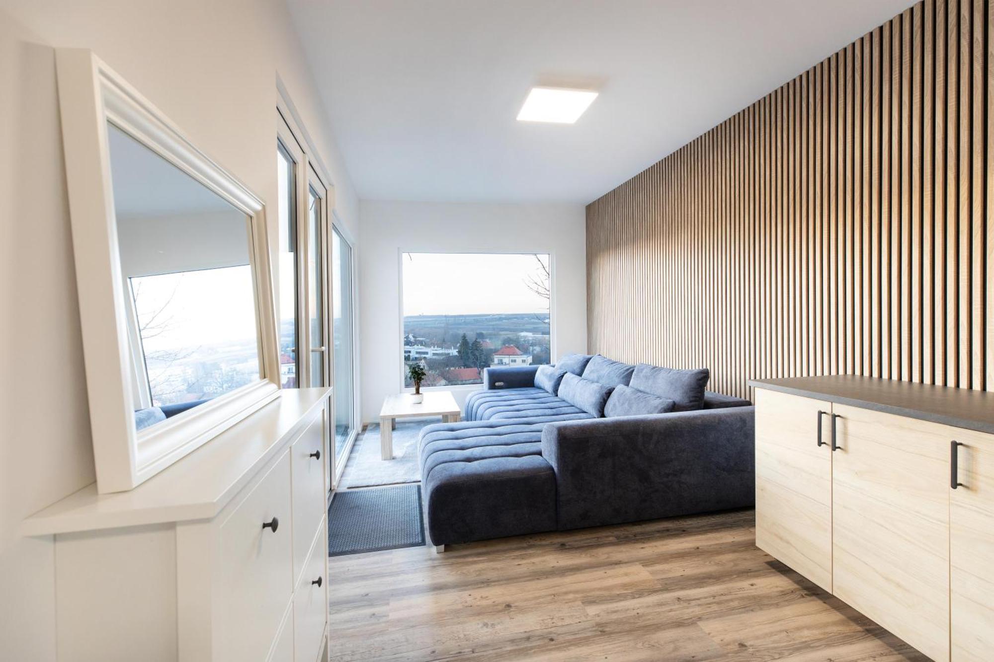 Airport Luxury Apartment & Spa 프라하 외부 사진