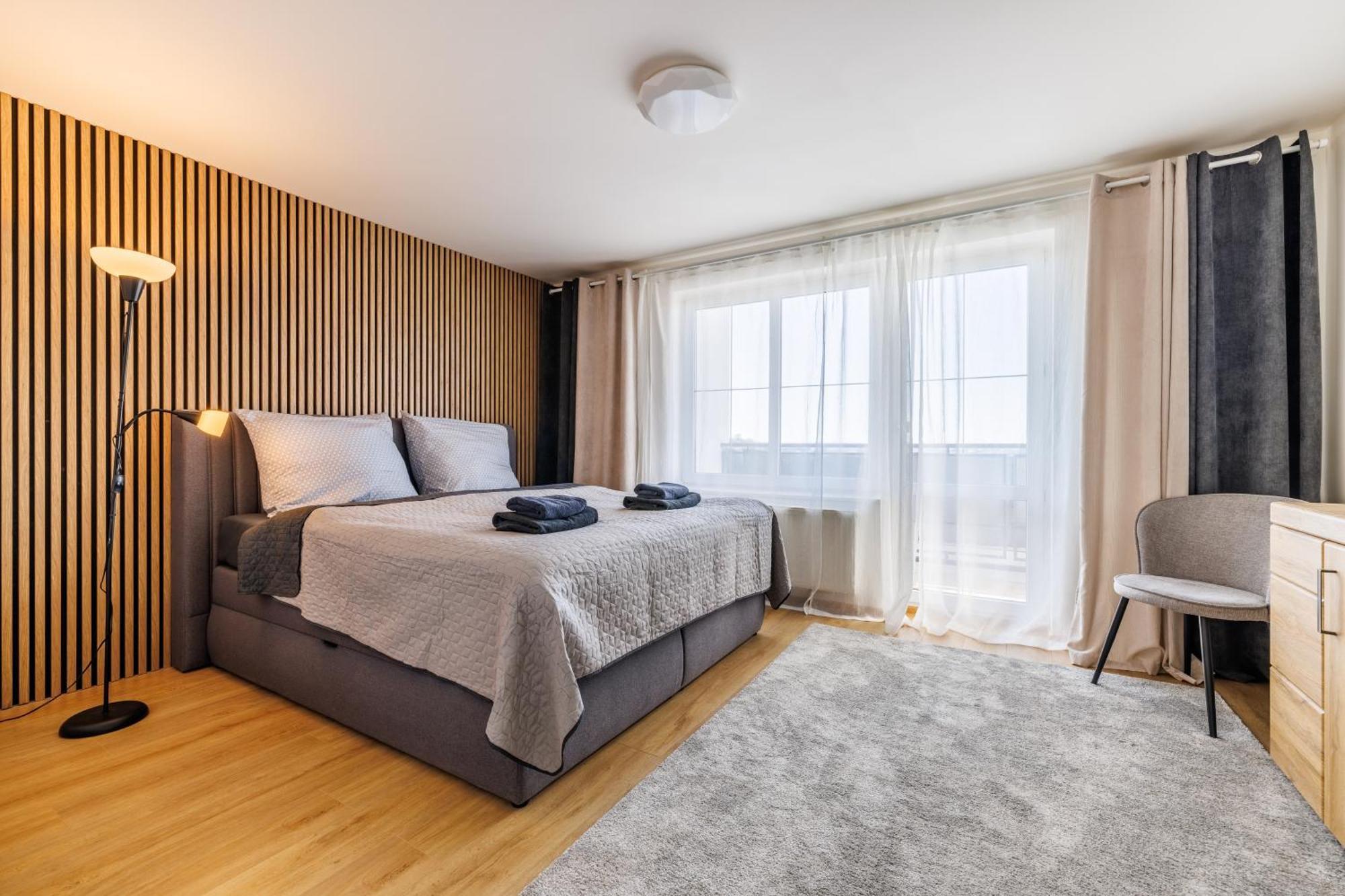 Airport Luxury Apartment & Spa 프라하 외부 사진